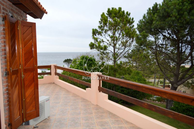 Terraza con vista al mar